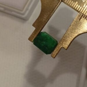 3.5 Ct Natural Swat Emerald .Premium Pakistani Zamurd – Rich Green Color