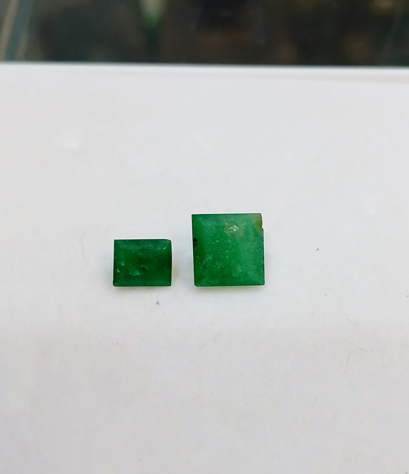 Elegant Pair of 3.5 Ct Natural Swat Emerald - Image 2