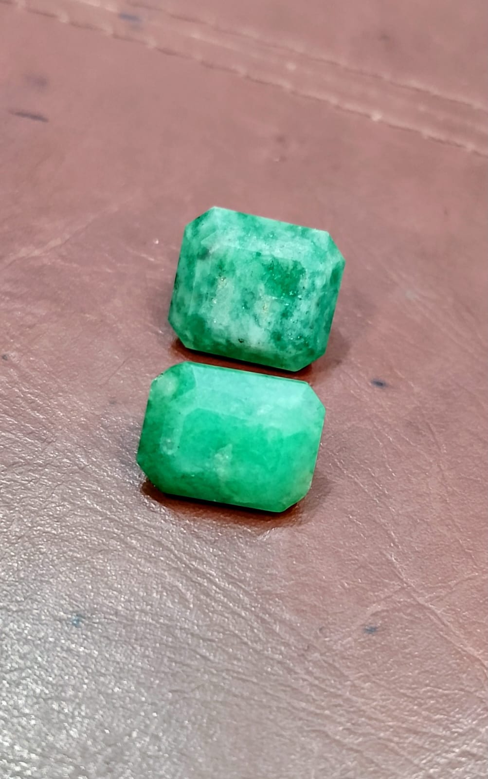 Pair of Natural Swat Emeralds - Image 5