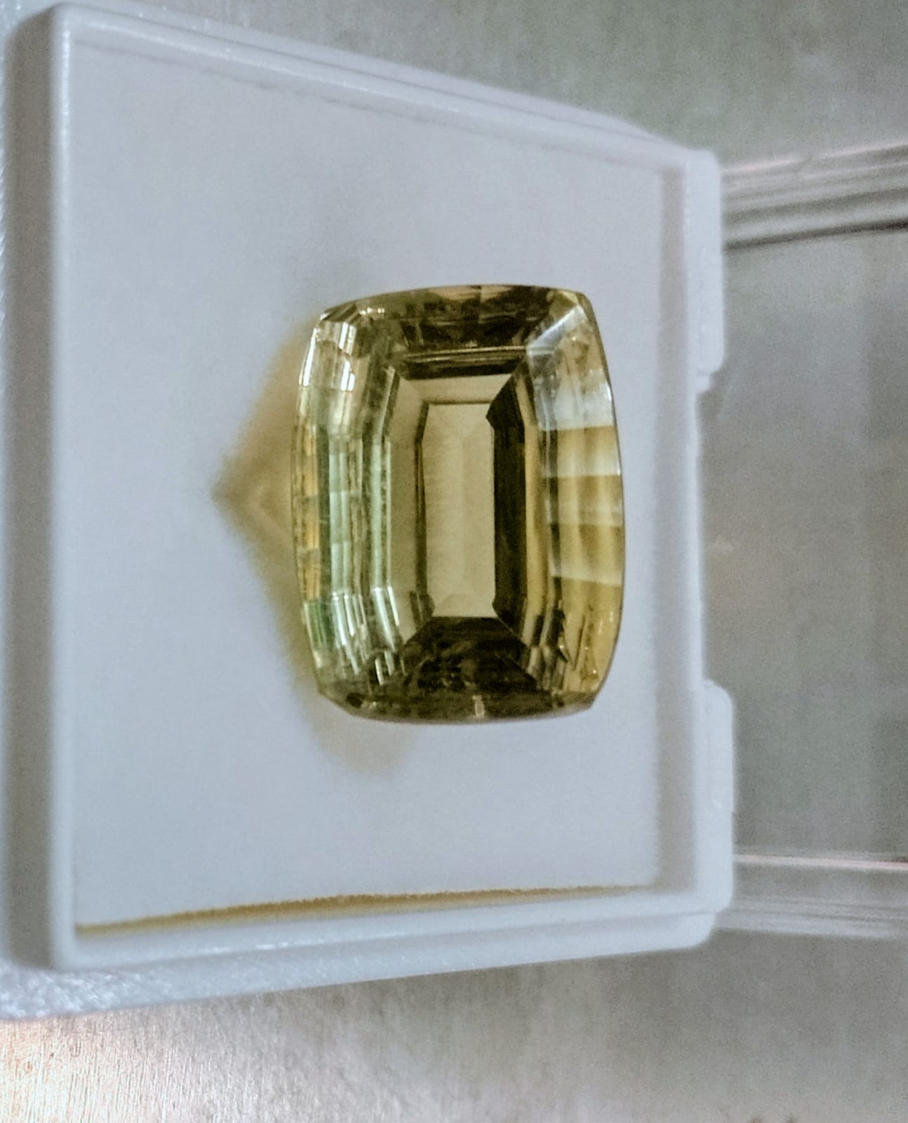 Stunning 16+ Ct Lemon Quartz - Image 6