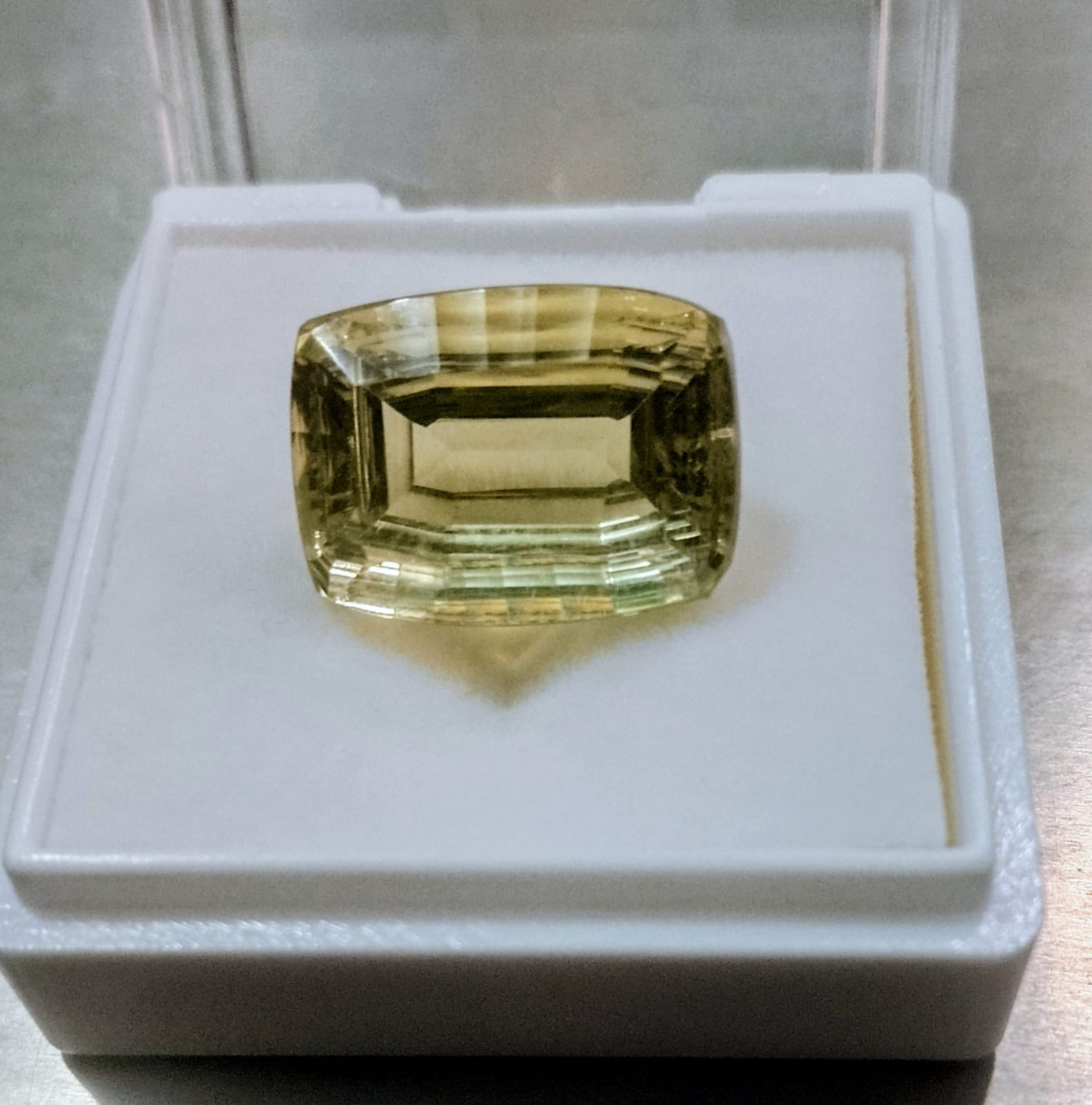 Stunning 16+ Ct Lemon Quartz - Image 5