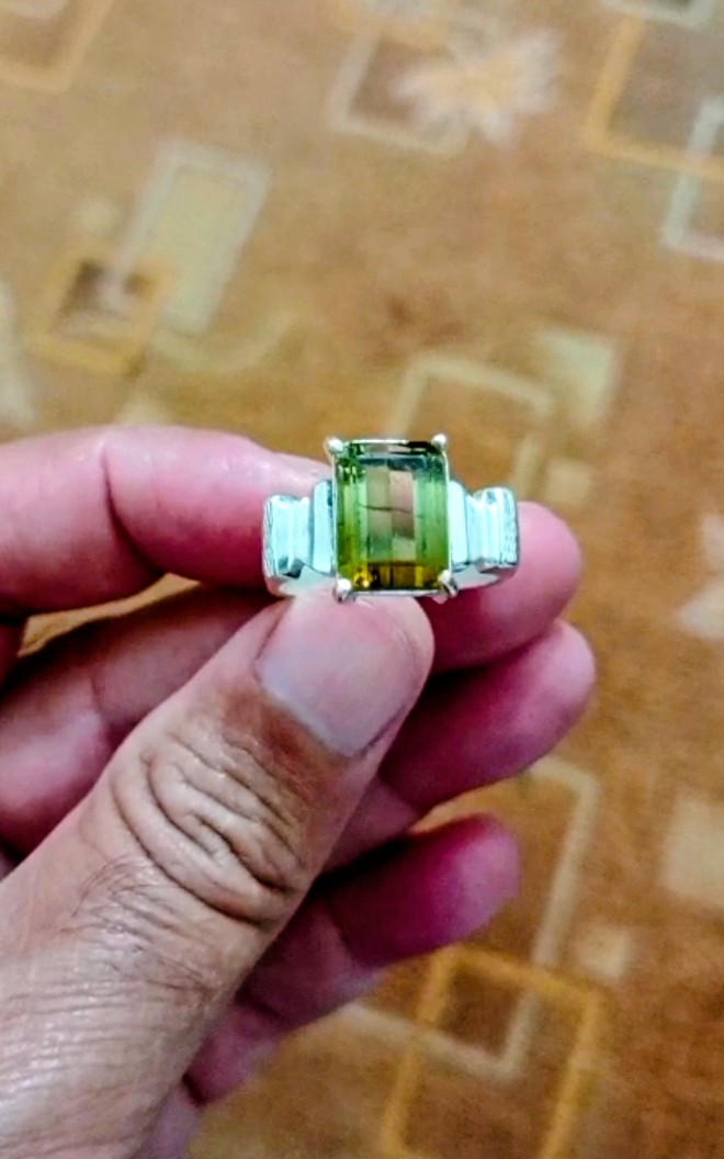 9.5 Carat natural Tourmaline - Image 5