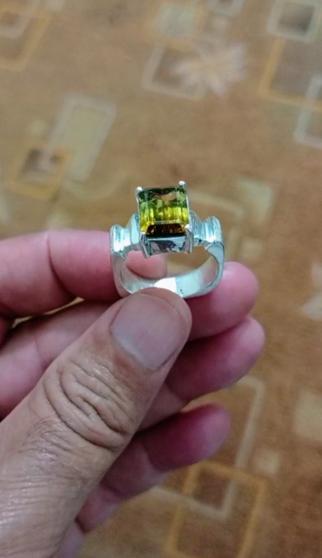 9.5 Carat natural Tourmaline - Image 4