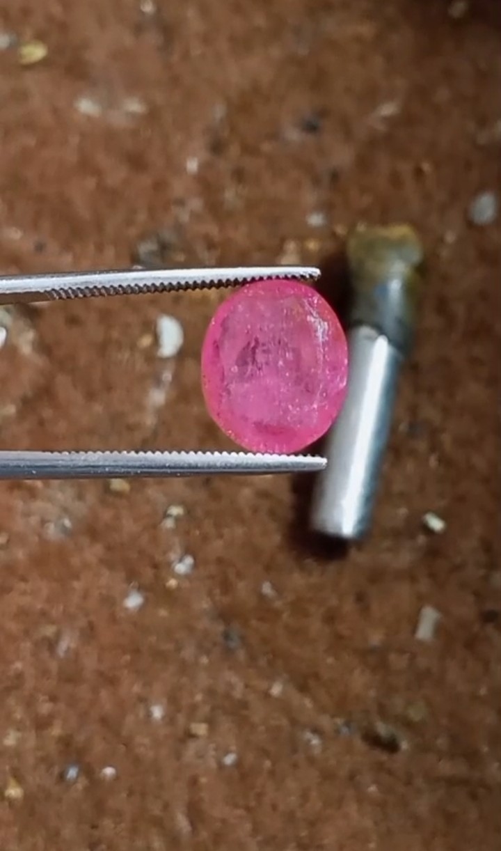 Stunning Natural Afghanistan Ruby 4+ Ct - Image 4