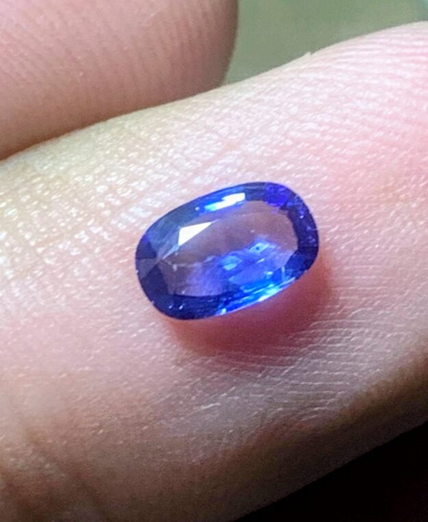 Sri Lankan Blue Sapphire 2.10 carat