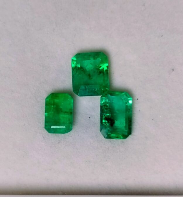 Elegant Pair of 3.5 Ct Natural Swat Emerald
