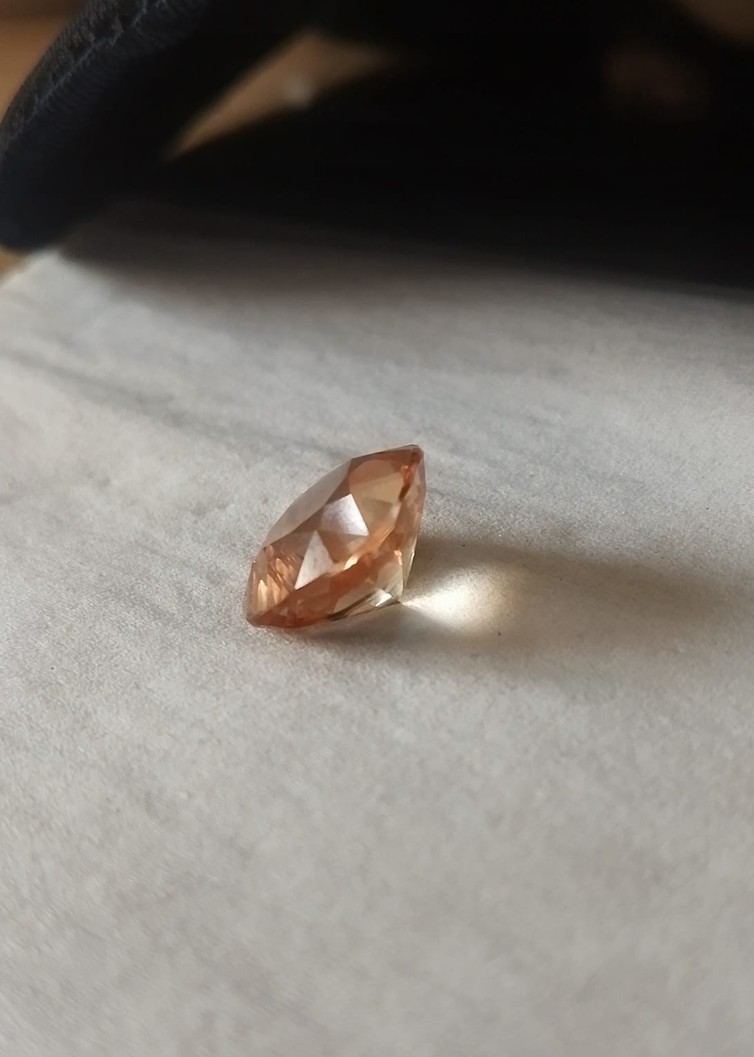 Magnificent 15 Ct Natural Katlang Topaz - Image 6