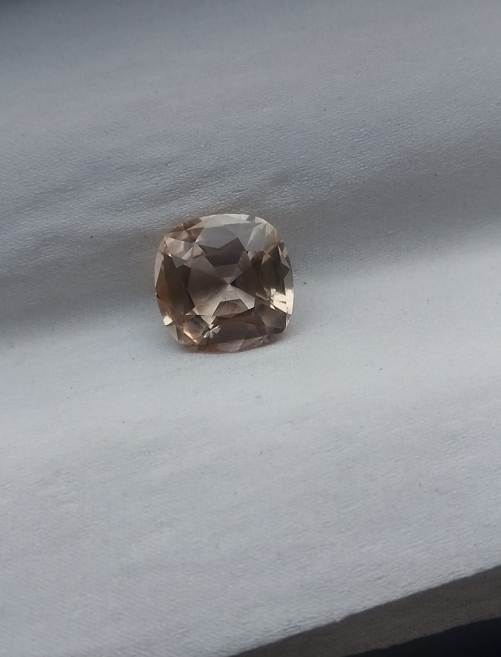 Magnificent 15 Ct Natural Katlang Topaz - Image 5