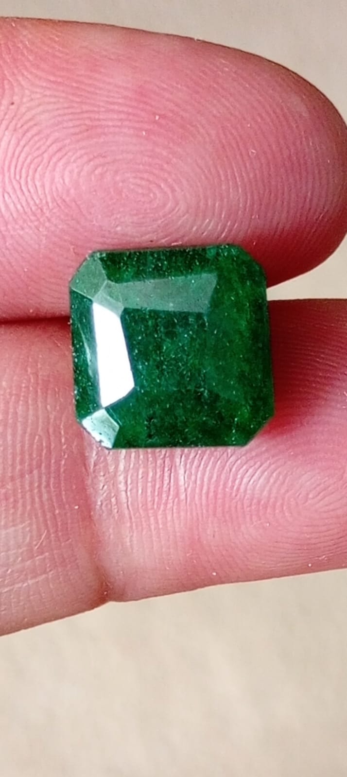 Beautiful 5.50 Ct Natural Emerald - Image 3
