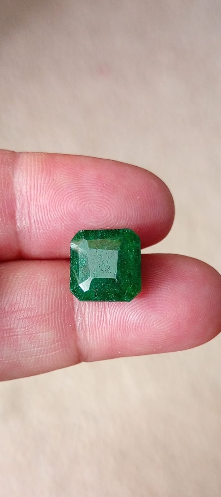 Beautiful 5.50 Ct Natural Emerald - Image 2