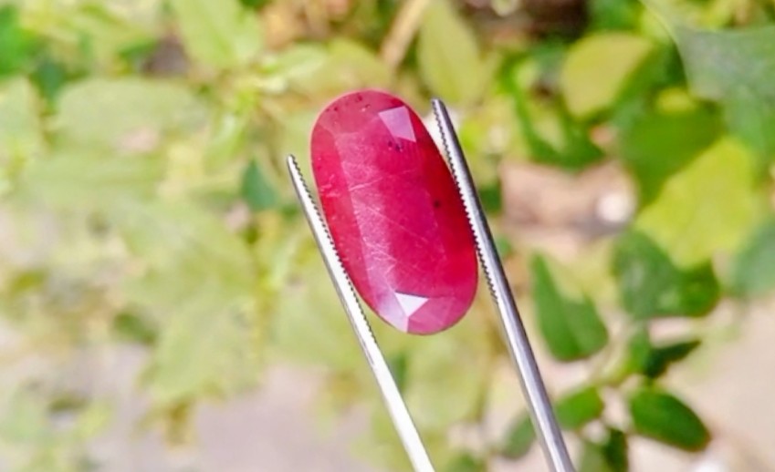 Exceptional Natural Mozambique Ruby - Image 3