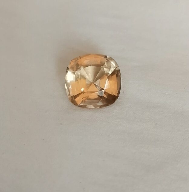 Magnificent 15 Ct Natural Katlang Topaz