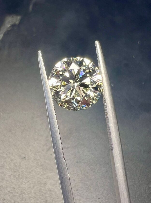 Elegant 4 Ct Blue Star Diamond
