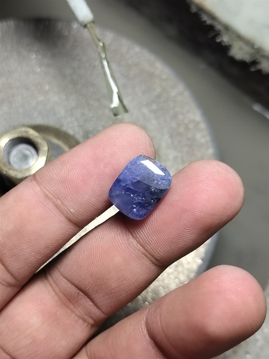 Natural Sri Lankan Blue Sapphire - Image 2