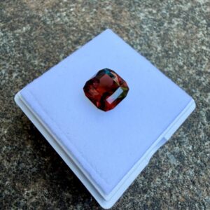 Red Garnet - rich color 7.080ct