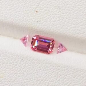 Set Padparadcha Sapphire 1.01 cts. 3P.